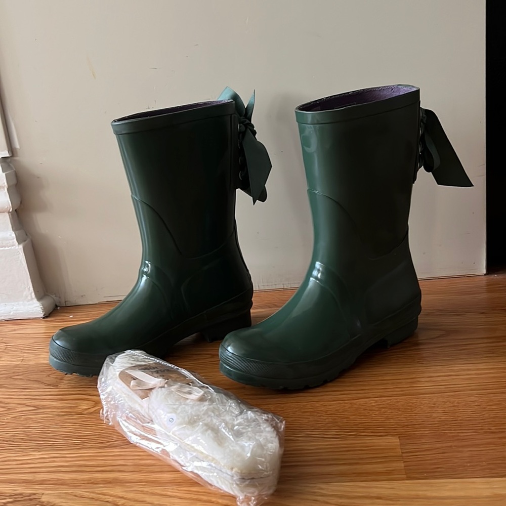 Green Lemon rain boots